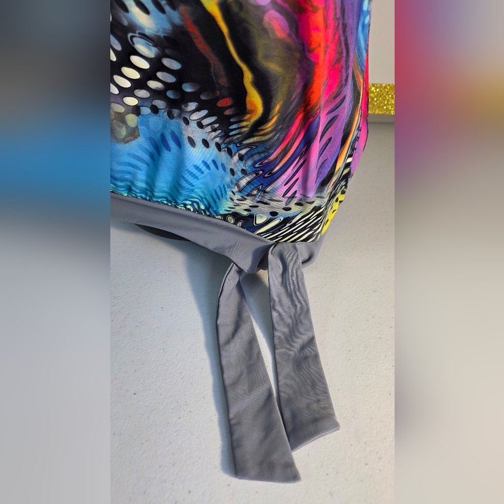 Dippin' Daisy's Multicolor Tankini Top Size 8 Removeable Halter Tie Strap USA - Picture 12 of 17